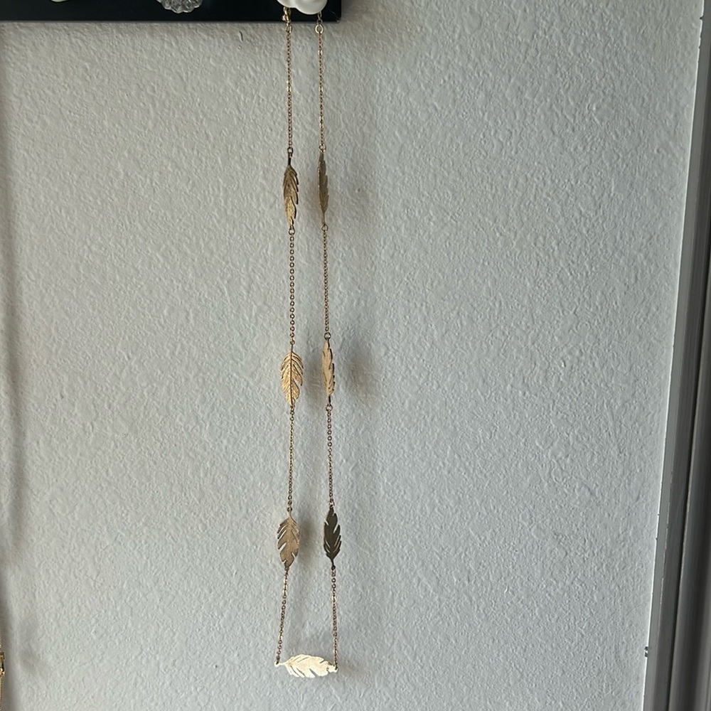 Gold colored leaf necklace